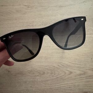 Women’s Rayban Sunglasses